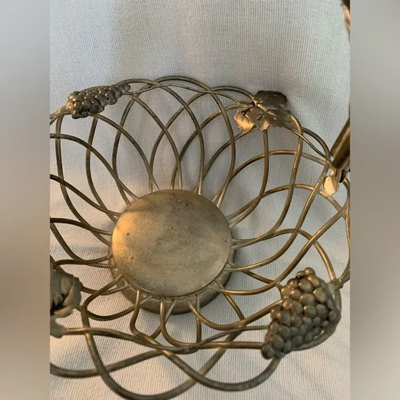 Vintage Sliver Plated Basket, Godingers - Picture 6 of 7